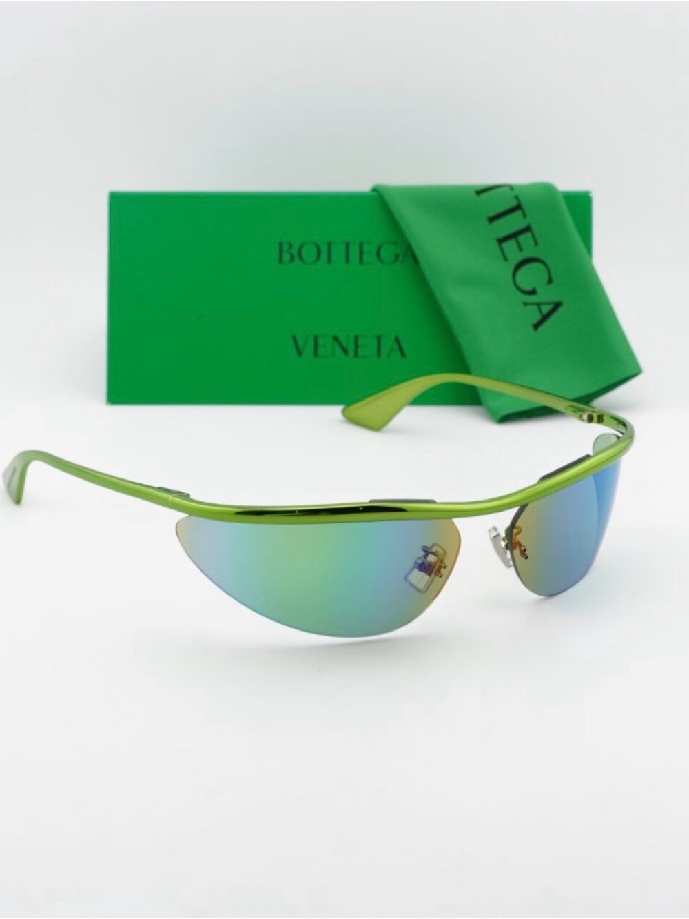 Bottega Veneta Cat Eye- mirror Frame Metal Sunglasses